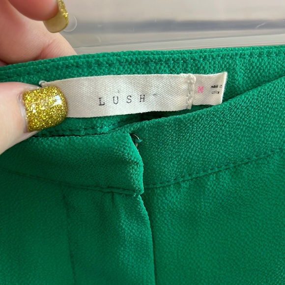 green scallop shorts!! - Picture 2 of 3